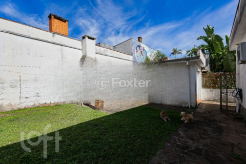 Image 22 - 877541
