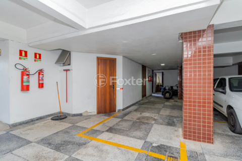 Image 72 - 877629