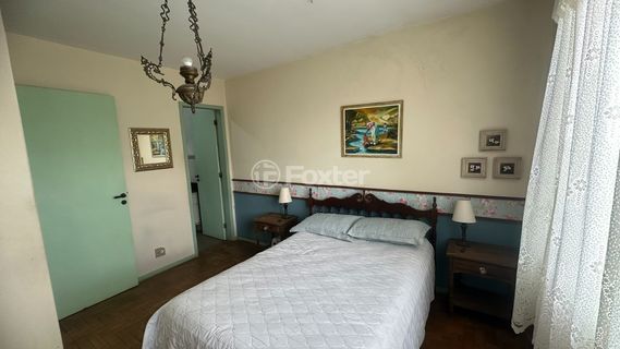 Image 27 - 877664