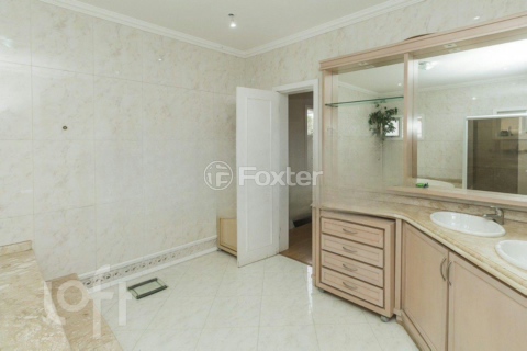 Image 33 - 877765