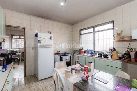Image 27 - 877843
