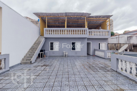 Image 32 - 877896