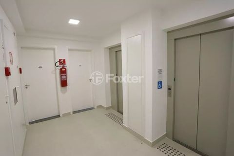 Image 31 - 878044