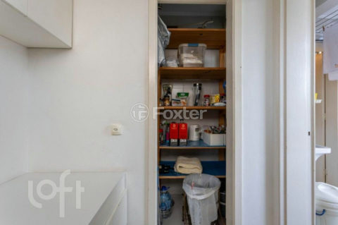 Image 30 - 878321