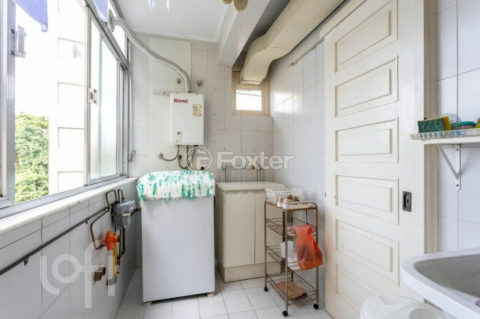 Image 36 - 878321