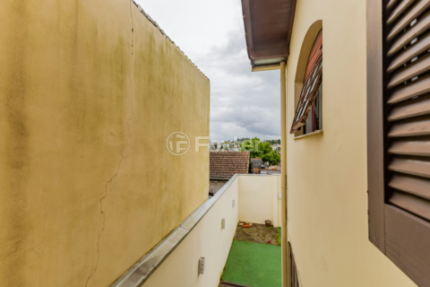 Image 32 - 878431