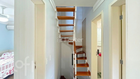 Image 42 - 878583