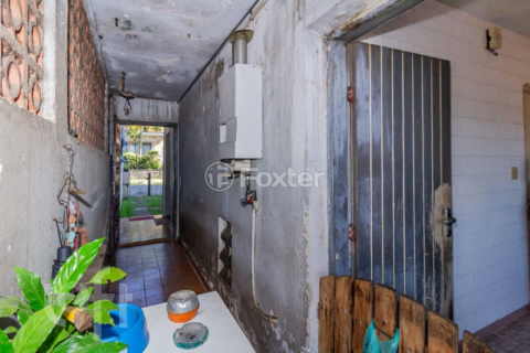 Image 31 - 878640