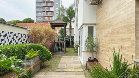 Image 39 - 878669