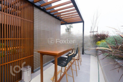 Image 20 - 878685