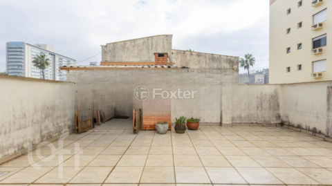 Image 44 - 878958