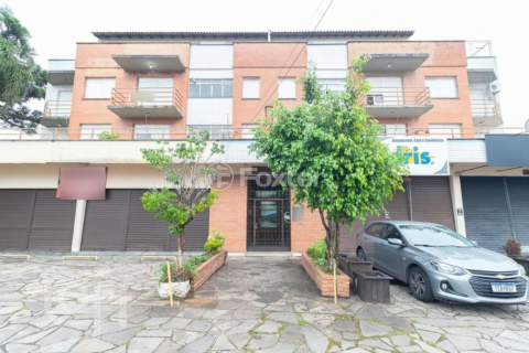 Image 33 - 879367