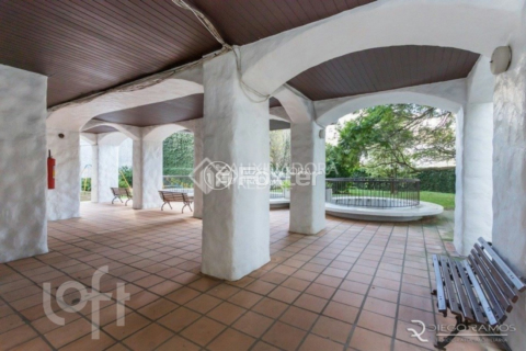 Image 22 - 879383