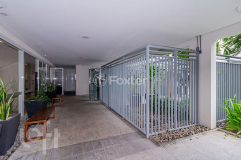 Image 71 - 879459