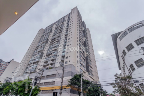 Image 76 - 879459