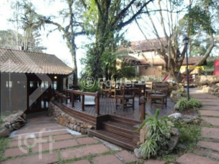 Image 21 - 879523