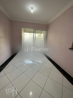 Image 21 - 879532