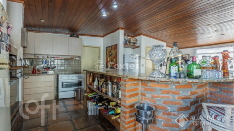Image 21 - 879684