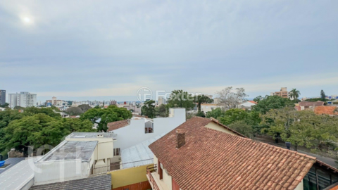 Image 24 - 879742