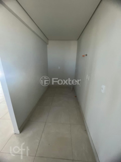 Image 32 - 879920