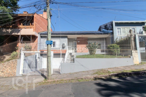 Image 45 - 880664