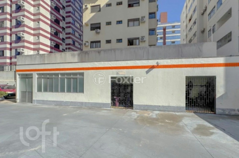 Image 31 - 880734