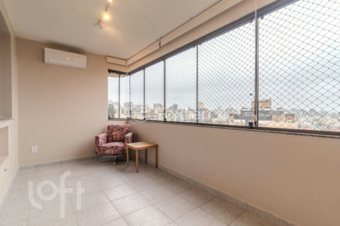 Image 8 - 881017