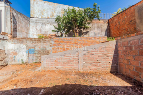 Image 35 - 881115
