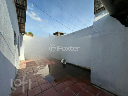 Image 20 - 881336