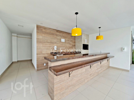 Image 31 - 881516