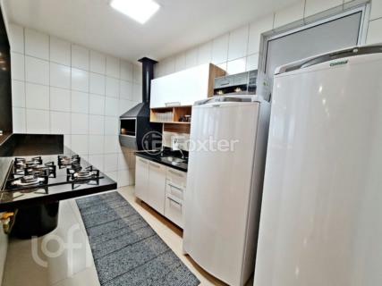 Image 30 - 881516