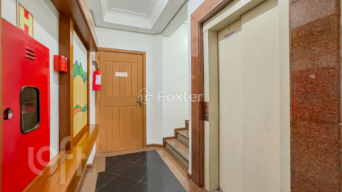Image 33 - 881714