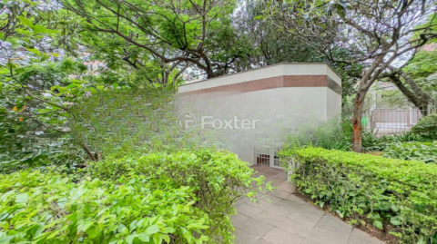 Image 39 - 881714