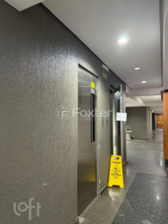 Image 20 - 882154