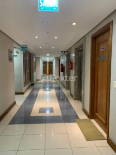 Image 0 - 882284