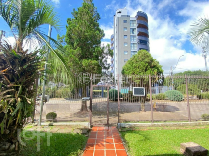 Image 39 - 882326