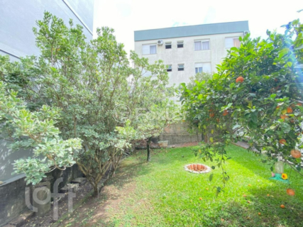 Image 38 - 882326
