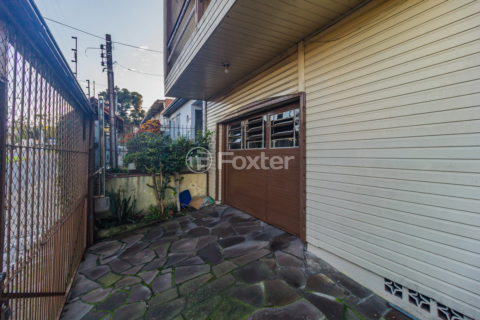 Image 43 - 882453