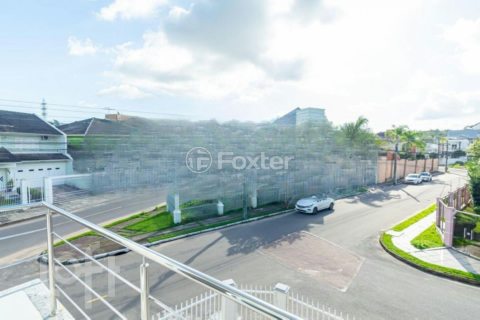 Image 32 - 882796