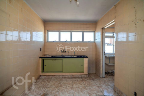 Image 23 - 882829