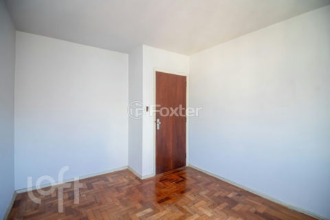 Image 7 - 882829