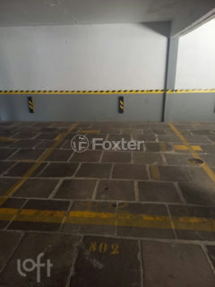 Image 13 - 882829