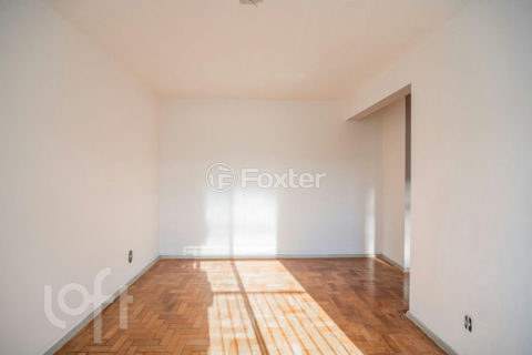 Image 21 - 882829