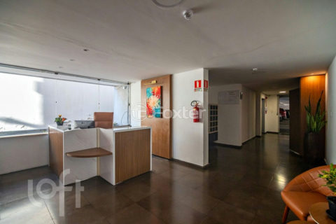 Image 27 - 882829