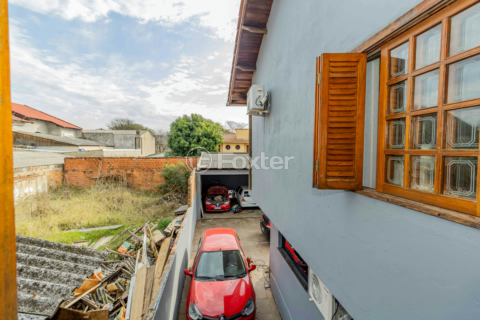 Image 30 - 882874