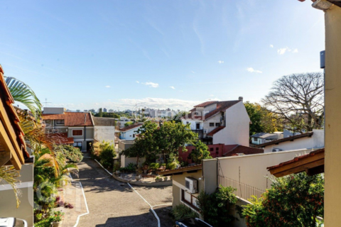 Image 39 - 883028