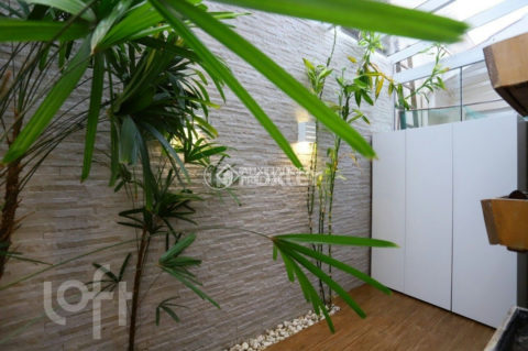 Image 9 - 883029