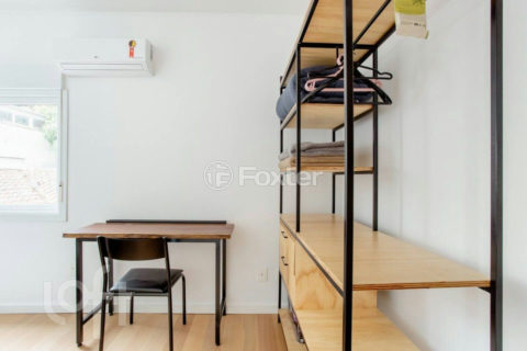 Image 22 - 883068