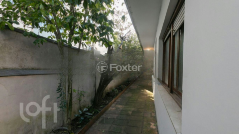 Image 39 - 883140
