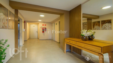 Image 25 - 883740